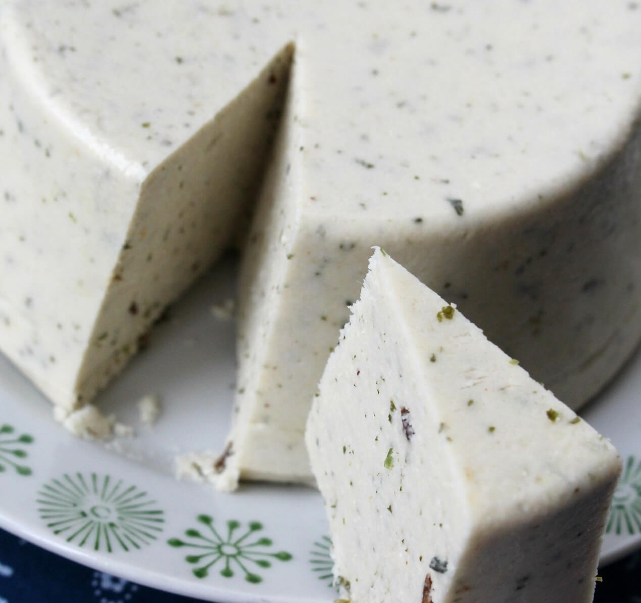 A DEFINITIVE GUIDE TO VEGAN CHEESE - Project Wellness Now