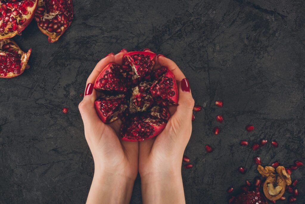What are the health benefits of pomegranate?